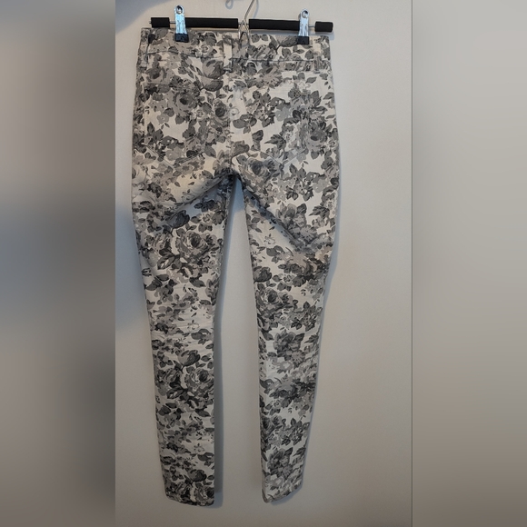 Guess Floral Skinny Jeans Size 25 - Picture 3 of 4